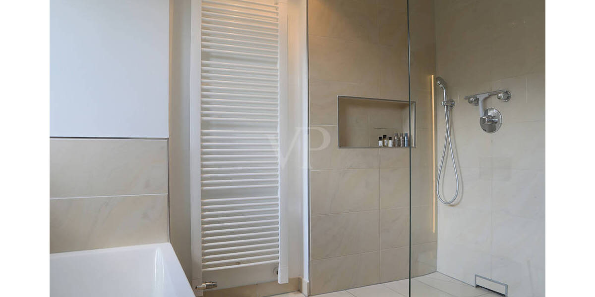 Mehrfamilienhaus, Wohnhaus Gaggenau - 8 Zimmer, 320 m&sup2;, 1.450.000&euro; | Angebot:25800903