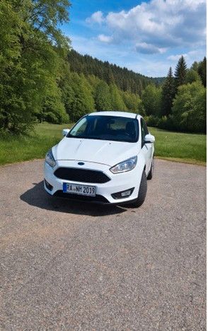 Ford Focus 95.000 km 8.500 &euro; Gaggenau 76571
