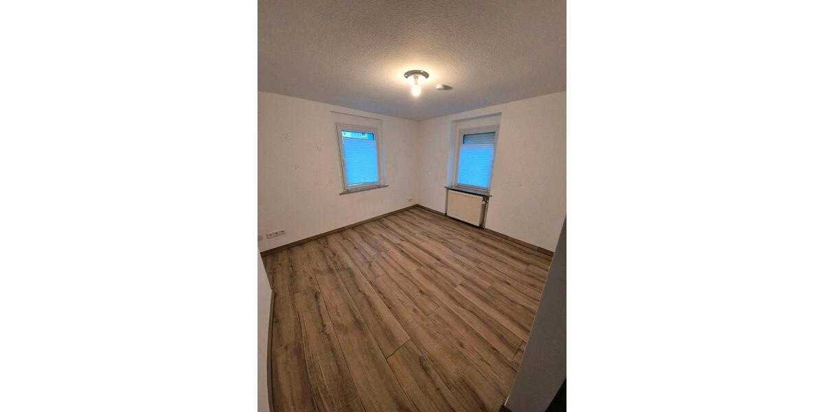 Einfamilienhaus Kämpfelbach - 8 Zimmer, 186 m&sup2;, 539.000&euro; | Angebot:24819833