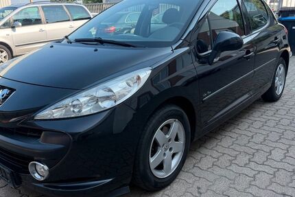 Peugeot 207 152.000 km 2.799 &euro; Karlsruhe 76189