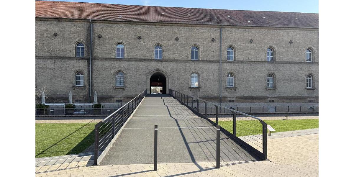 Etagenwohnung Germersheim - 4 Zimmer, 174 m&sup2;, 1.400&euro; | Angebot:25883454