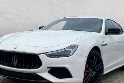Maserati Ghibli 15.000 km 62.999 € Karlsruhe 76187