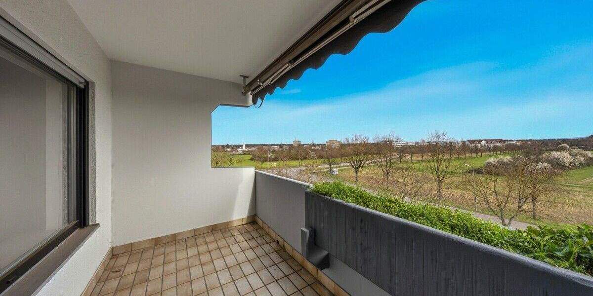 Etagenwohnung Karlsruhe Innenstadt-West - 3 Zimmer, 97 m&sup2;, 1.225&euro; | Angebot:25802570