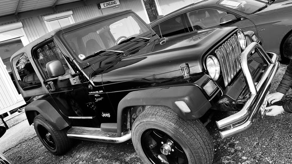 Jeep Wrangler 149.000 km 14.499 &euro; Bretten 75015