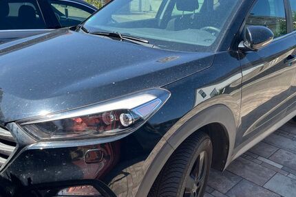 Hyundai TUCSON 61.000 km 13.999 &euro; Stutensee 76297
