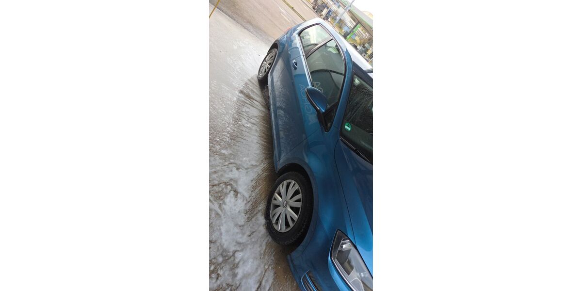 VW Golf 144.000 km 5.000 &euro; Oberderdingen 75038