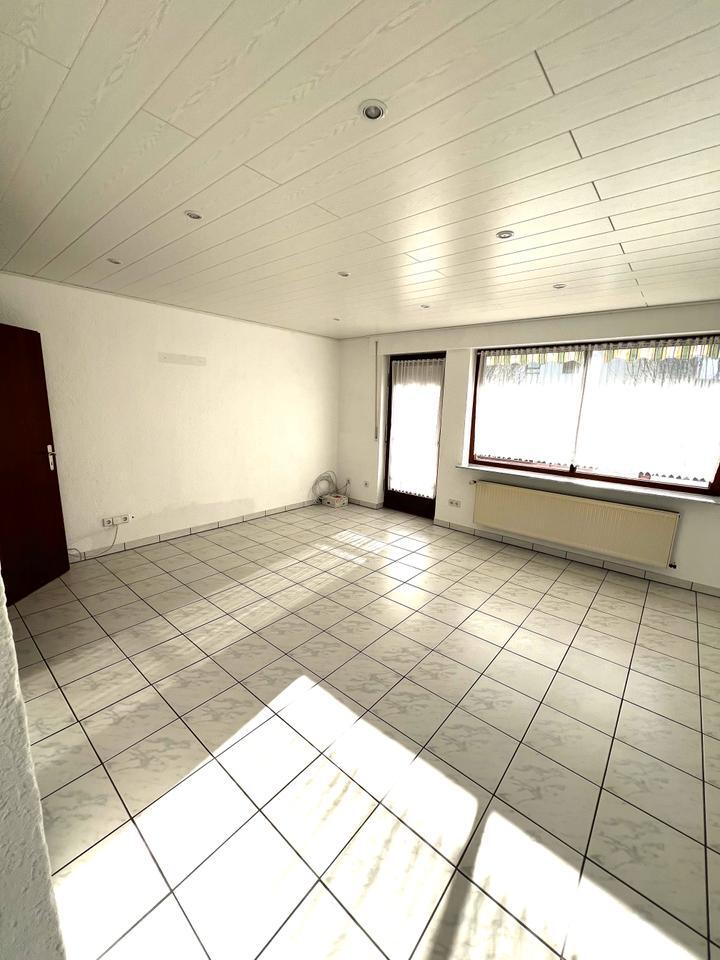Attraktive und gepflegte 3-Zimmer-Erdgeschoßwohnung mit EBK in K