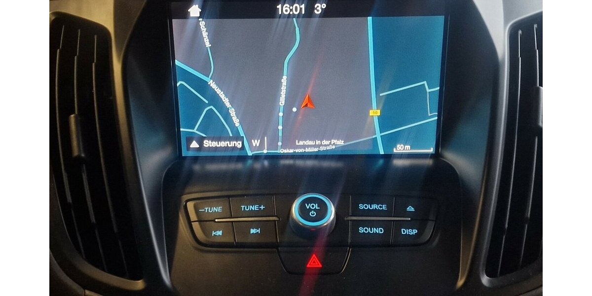 Ford Kuga 1.5 Klimaautomatik NAVI BI-XENON 70.000 km 18.998 &euro; Landau 76829