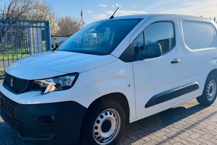 Peugeot Partner 122.000 km 7.999 &euro; Bornheim 76879