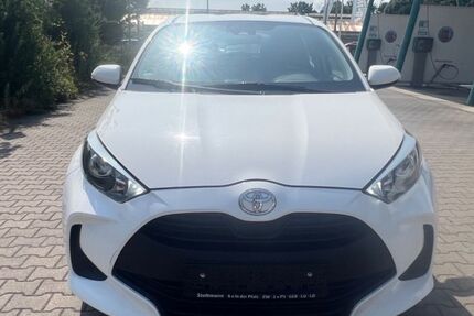 Toyota Yaris 42.100 km 11.499 &euro; Germersheim 76726