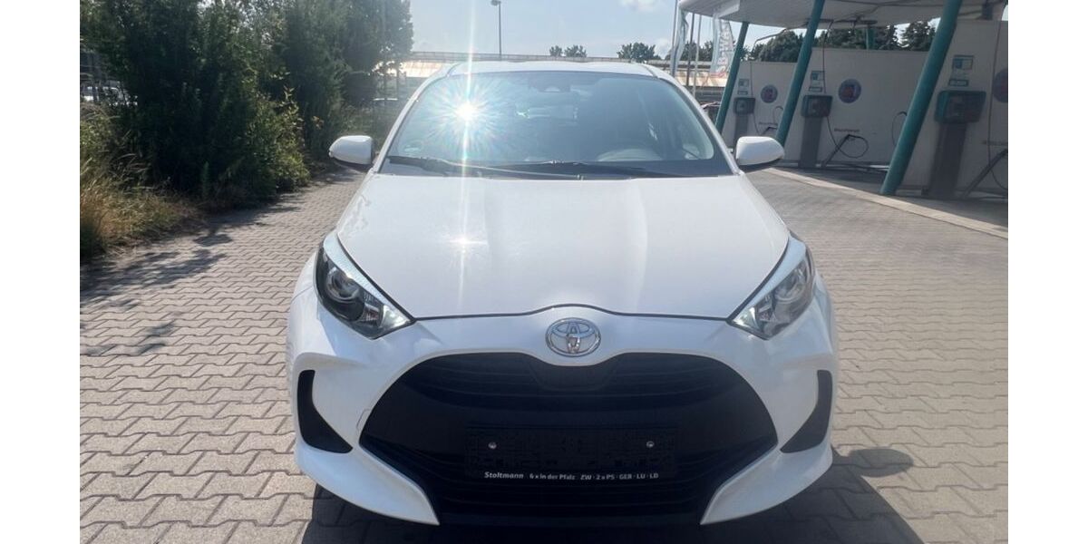 Toyota Yaris 42.100 km 11.499 &euro; Germersheim 76726