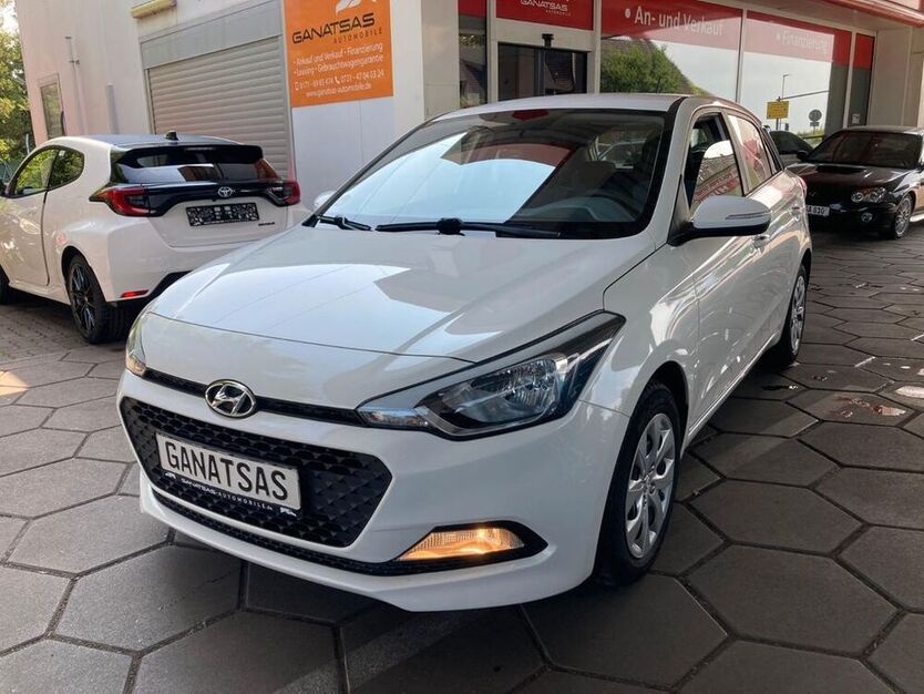 i20