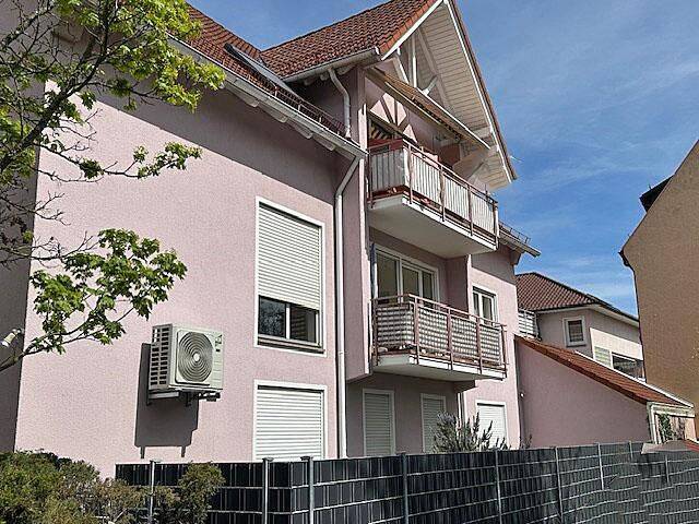 2,5 Zi.-Wohnung mit Balkon und PKW-Stellplatz in Birkenfeld 2 zimmer