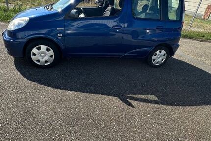 Toyota Yaris 192.677 km 3.299 € Hambrücken 76707