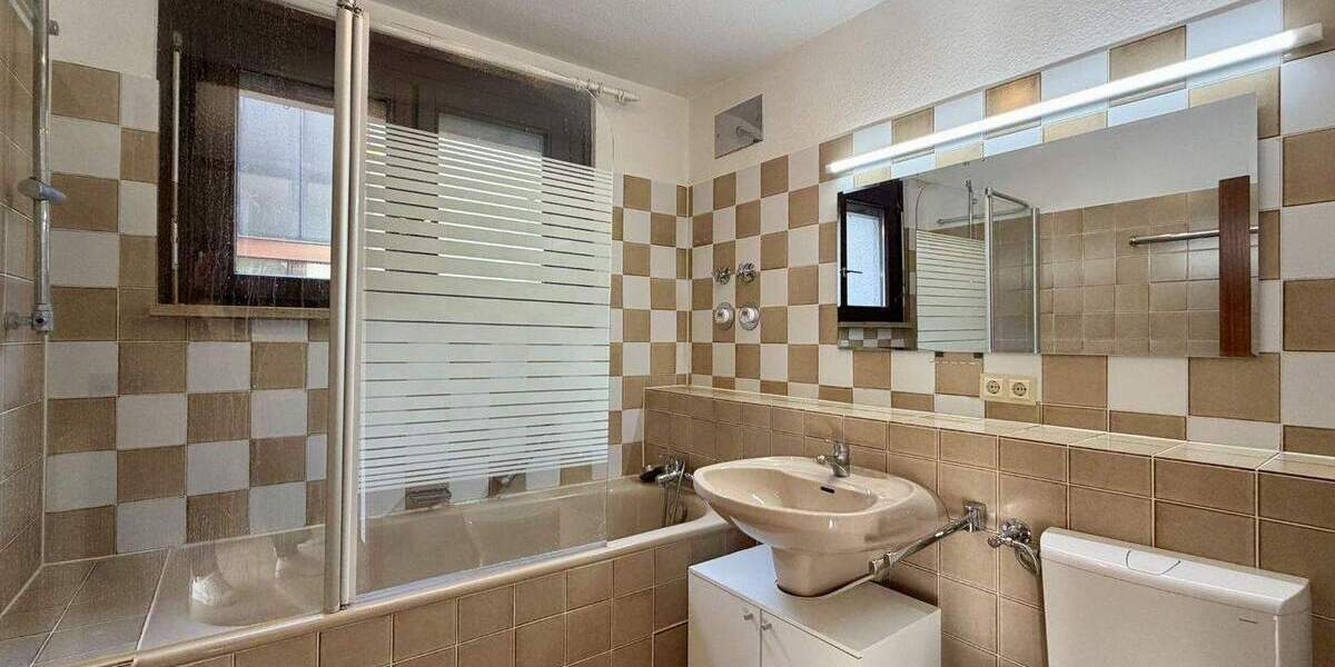 Etagenwohnung Karlsruhe Waldstadt - 2 Zimmer, 77 m&sup2;, 259.000&euro; | Angebot:25777891