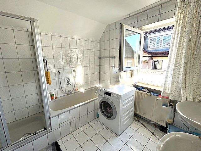 Große 4,5 Zimmerwohnung mit 2 Balkonen in Birkenfeld 4 zimmer