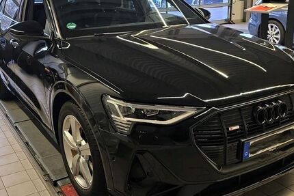 Audi e-tron 47.182 km 38.900 &euro; Ettlingen 76275