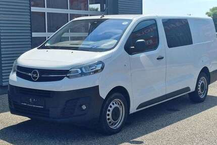 Opel Vivaro 82.000 km 25.998 € Landau 76829