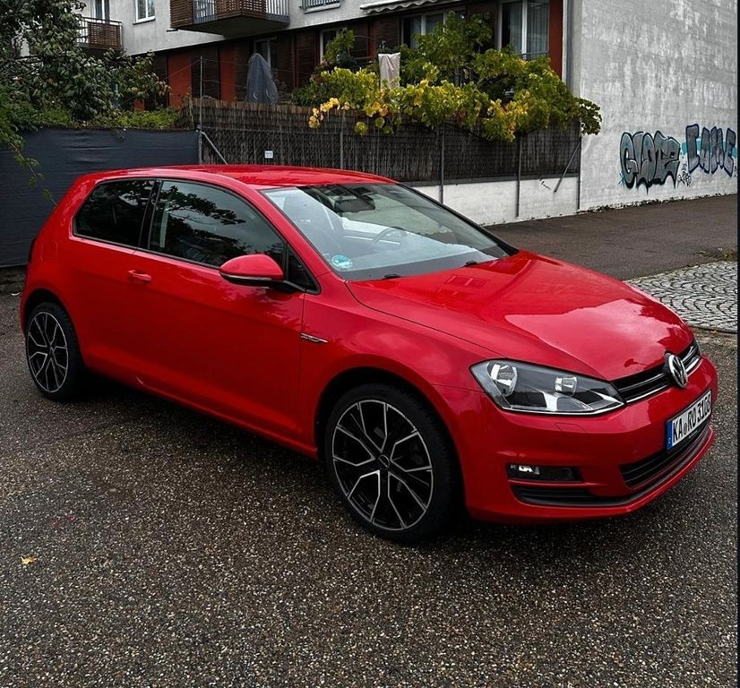 VW Golf 85.968 km 10.499 € Remchingen 75196