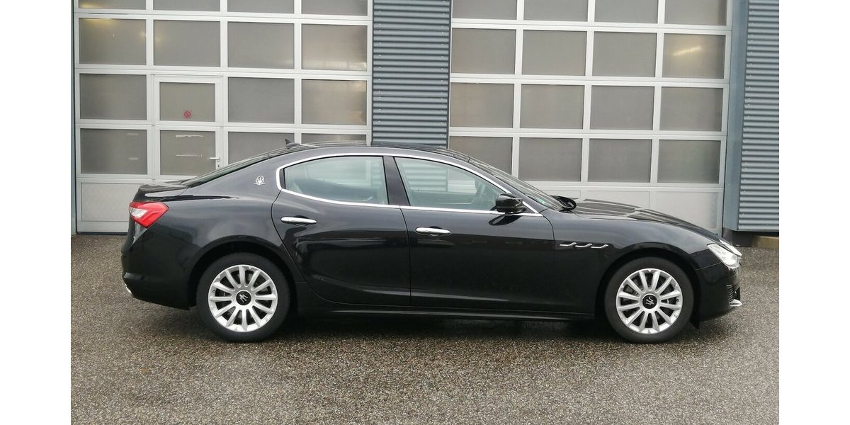 Maserati Ghibli 3.0 D Leder Klimaautomatik Leder BI-XENON 39.000 km 39.899 &euro; Landau 76829