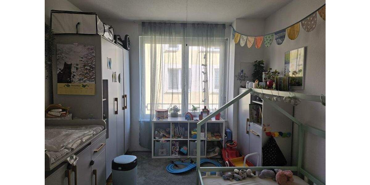 Etagenwohnung Rastatt - 3 Zimmer, 93 m&sup2;, 1.100&euro; | Angebot:25691559