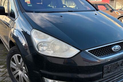 Ford Galaxy 200.000 km 1.999 € Bruchsal 76646