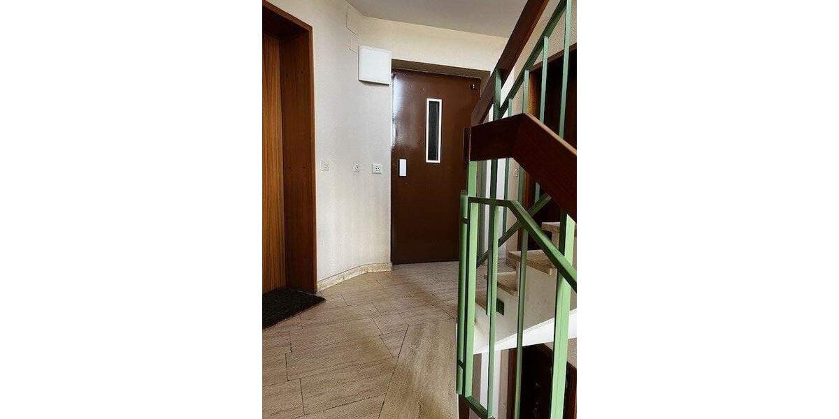 Etagenwohnung Pforzheim Nordstadt - 5 Zimmer, 137 m&sup2;, 325.000&euro; | Angebot:25880164