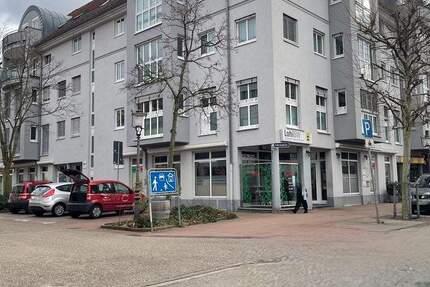 Bürofläche in zentraler Lage, 4-5 separate Büroräume + großer Empfangsbereich etc... 7 zimmer