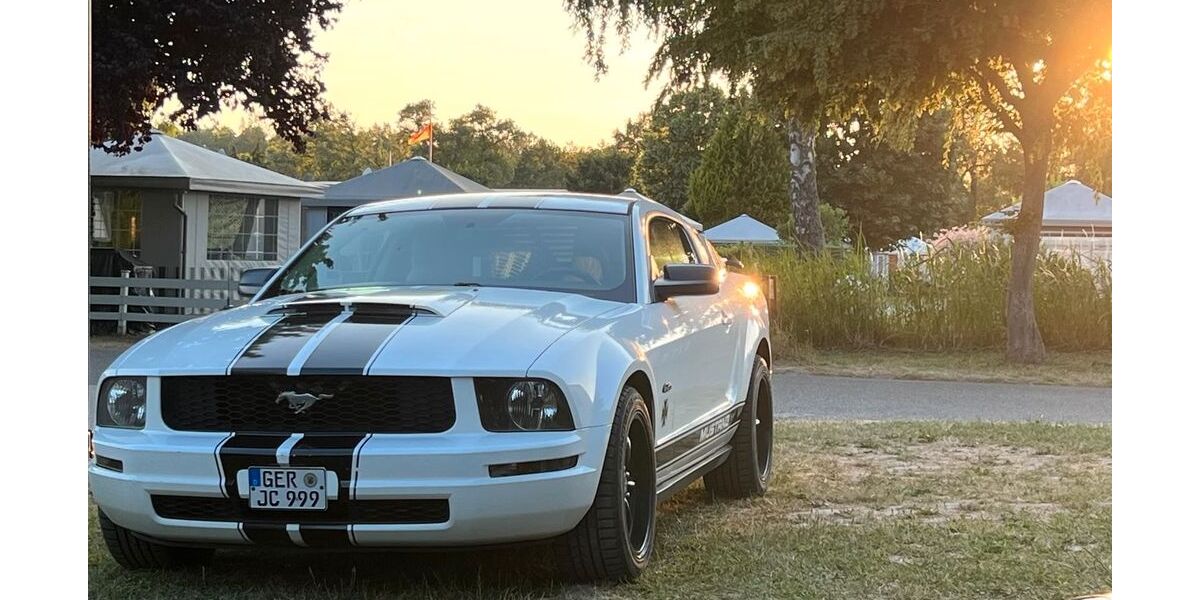 Ford Mustang 165.000 km 12.500 &euro; Wörth am Rhein 76744