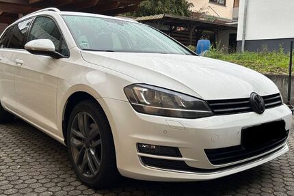 VW Golf 114.000 km 10.950 € Karlsdorf-Neuthard 76689