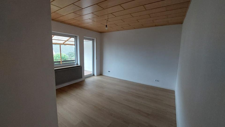 4-Zimmer-Wohnung mit 2 Balkonen in Kraichtal-Neuenbürg 4 zimmer