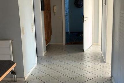 Wohnung Bühl - 4 Zimmer, 96 m&sup2;, 1.200&euro; | Angebot:27619208