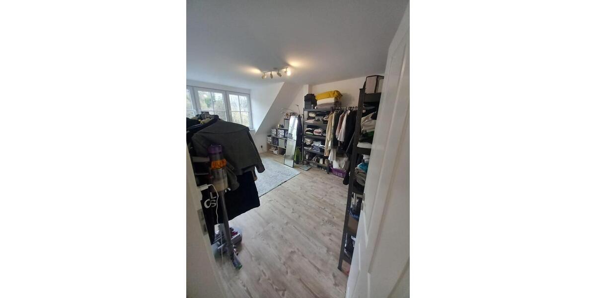 Dachgeschoßwohnung Pforzheim Büchenbronn - 2.5 Zimmer, 70 m&sup2;, 780&euro; | Angebot:26245167