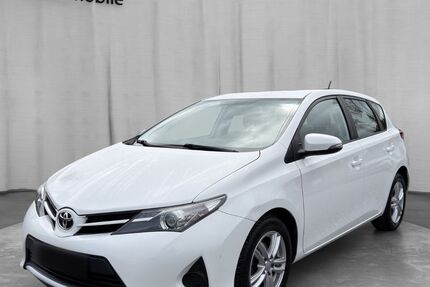 Toyota Auris 87.000 km 9.499 &euro; Wörth 76744