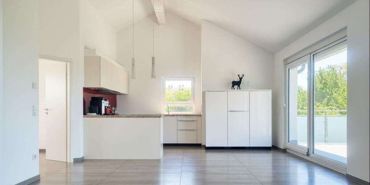 Etagenwohnung Pforzheim Nordstadt - 4 Zimmer, 134 m&sup2;, 1.726&euro; | Angebot:26905982