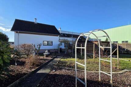 Haus Bruchsal - 6 Zimmer, 126 m&sup2;, 349.000&euro; | Angebot:26876671
