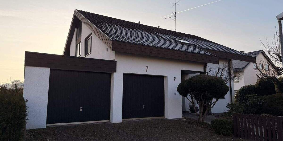 Einfamilienhaus Bretten Gölshausen - 7 Zimmer, 216 m&sup2;, 770.000&euro; | Angebot:25776304