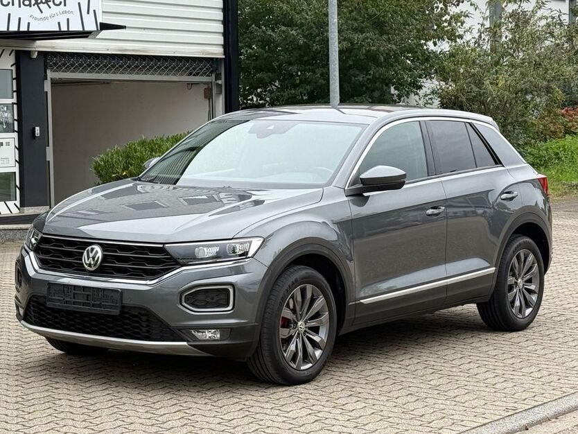 VW T-Roc 104.500 km 20.990 € Karlsruhe 76135