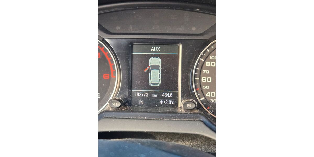 Audi Q5 183.000 km 13.500 &euro; Oberhause- Rheinhausen 68794