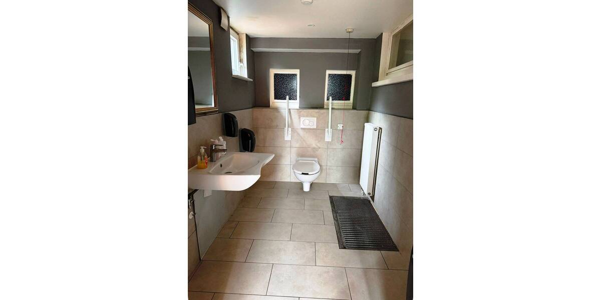 Gewerbeobjekt Pforzheim Südweststadt - 5 Zimmer, 230 m&sup2;, 395.000&euro; | Angebot:25748640