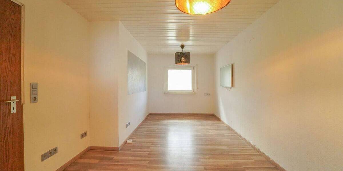 Einfamilienhaus Karlsruhe / Durlach Durlach - 6 Zimmer, 230 m&sup2;, 699.000&euro; | Angebot:26402008