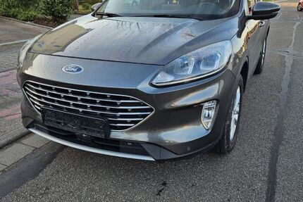 Ford Kuga 78.000 km 20.500 &euro; Germersheim 76726