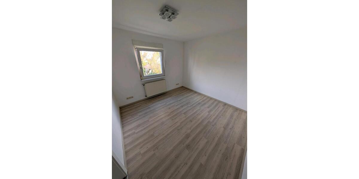 Reihenhaus Karlsruhe Mühlburg - 3.5 Zimmer, 102 m&sup2;, 2.050&euro; | Angebot:26151067