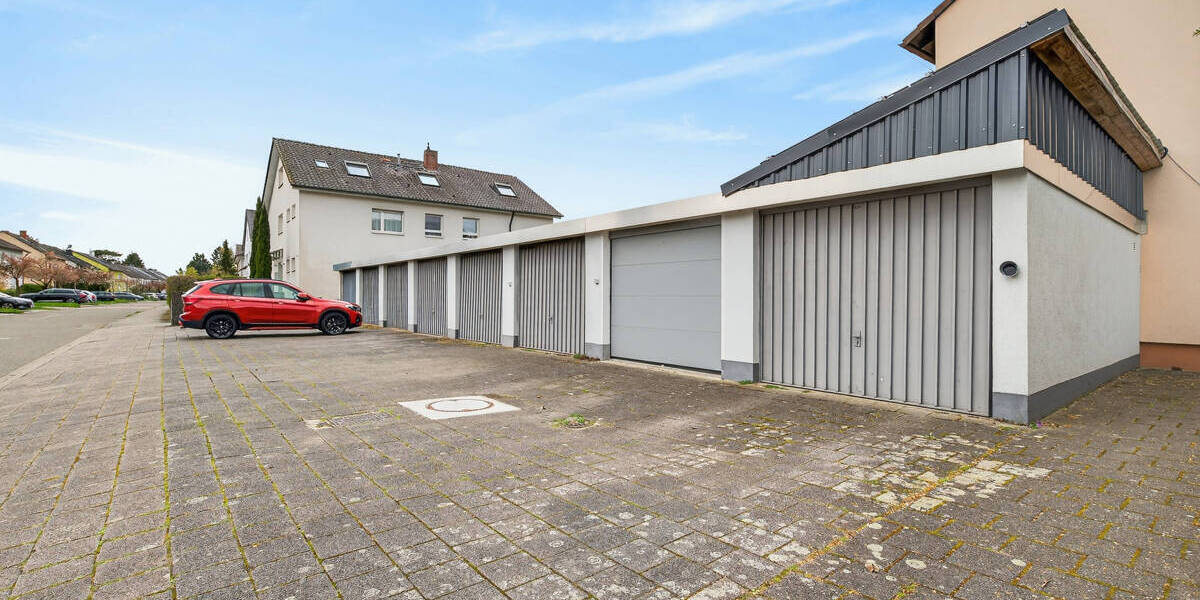 Reihenmittelhaus Karlsruhe / Grünwinkel Grünwinkel - 6 Zimmer, 122 m&sup2;, 549.000&euro; | Angebot:26343555