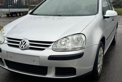 VW Golf 286.000 km 2.600 € Philippsburg 76661