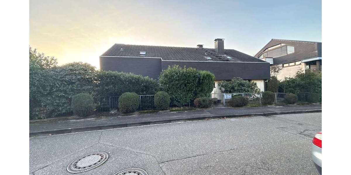 Einfamilienhaus Baden-Baden Baden - 8 Zimmer, 293 m&sup2;, 692.500&euro; | Angebot:24031755