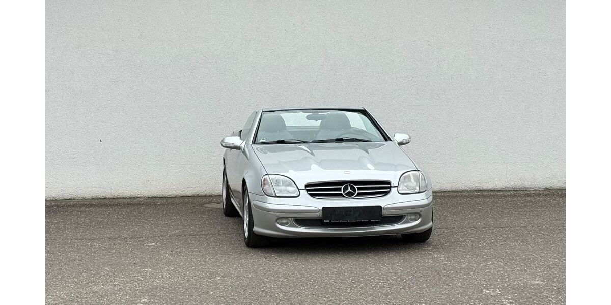 Mercedes-Benz SLK 200 320.000 km 2.299 &euro; Kandel 76870