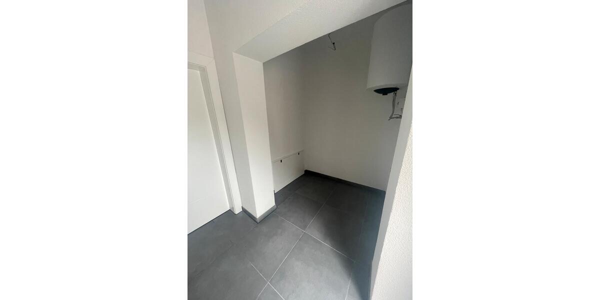 Etagenwohnung Pforzheim Nordstadt - 4 Zimmer, 121 m&sup2;, 1.090&euro; | Angebot:24708282