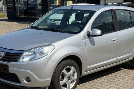 Dacia Sandero 120.000 km 2.690 &euro; Graben-Neudorf 76676