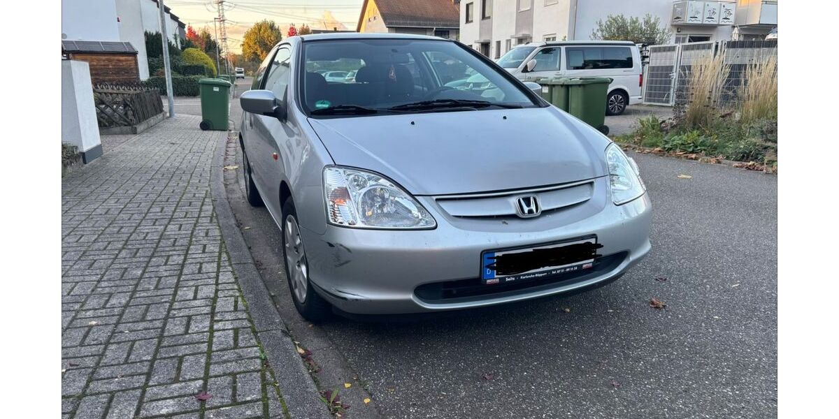 Honda Civic 125.000 km 2.799 &euro; Rheinstetten 76287